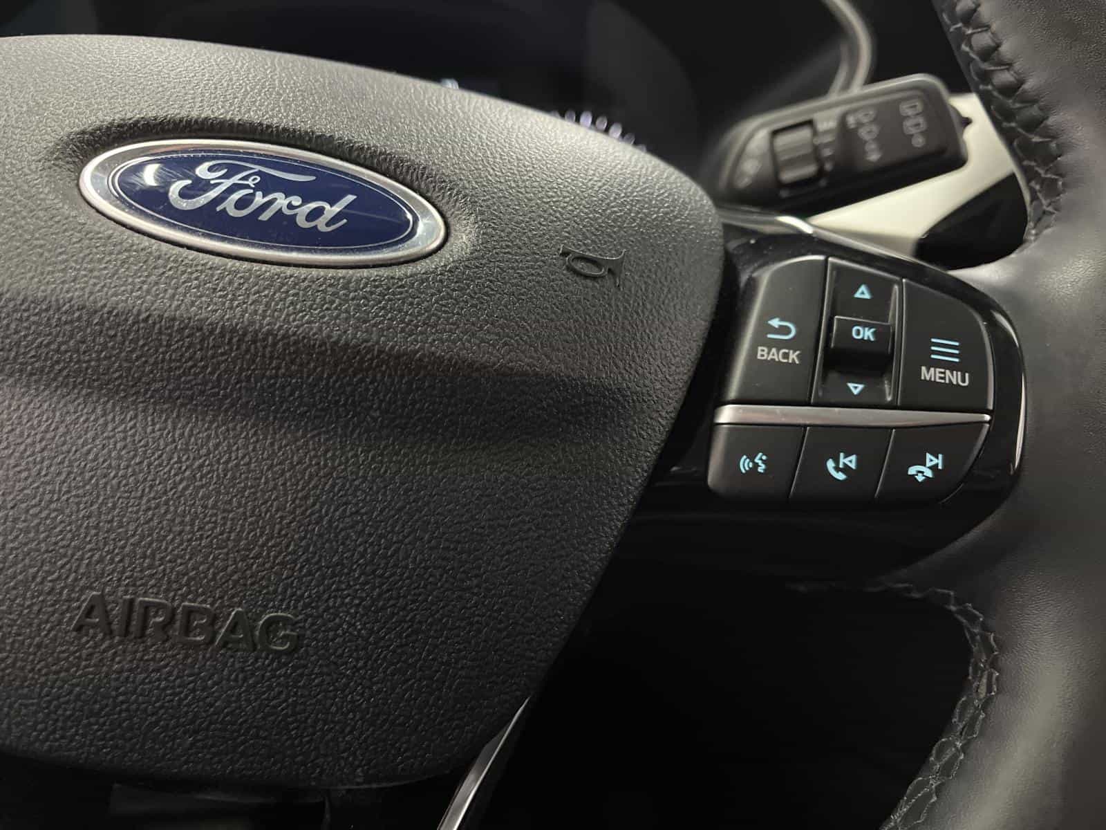 2022 Ford Escape SE PHEV - Image 13