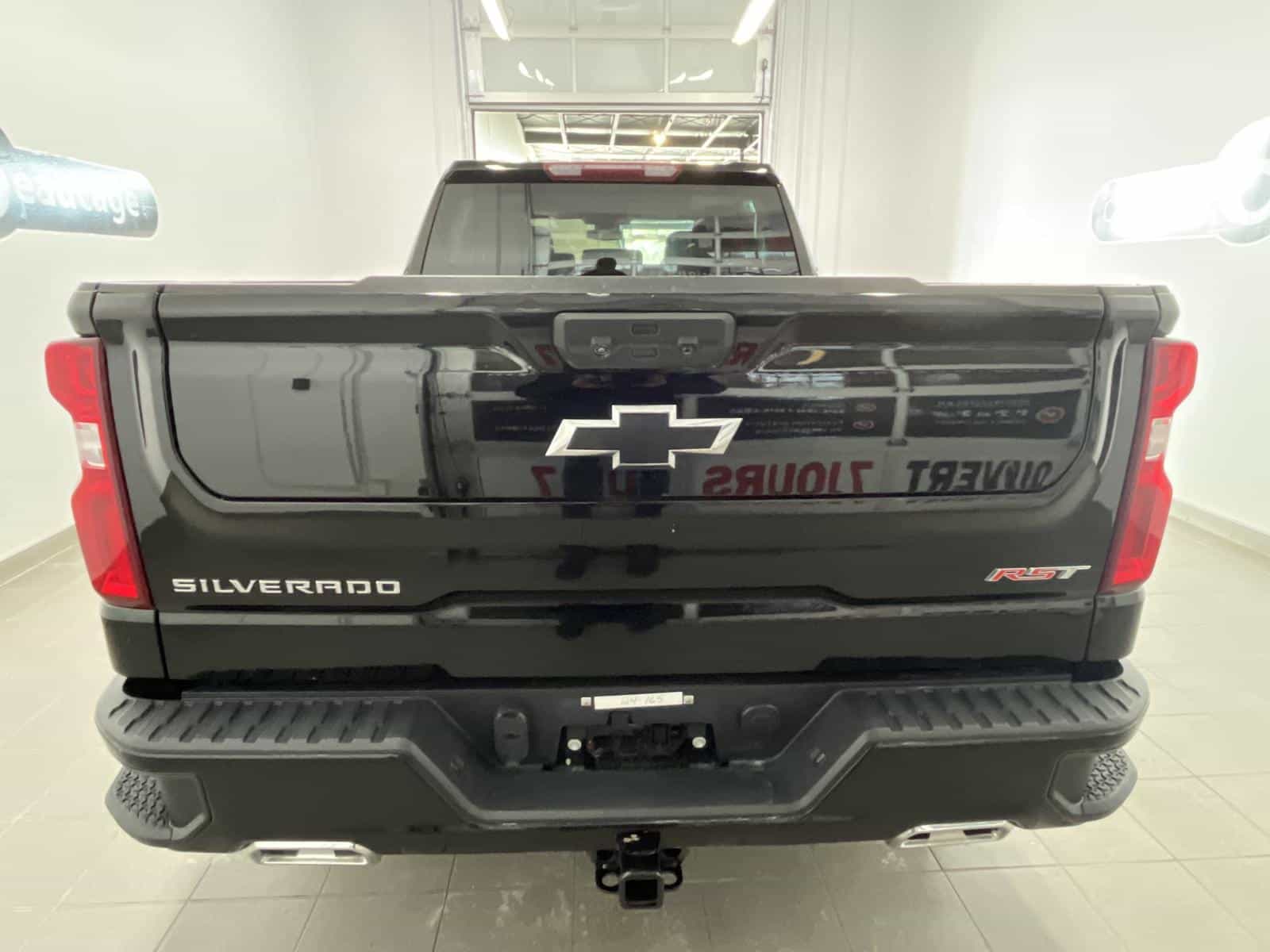 Image 4 Chevrolet Silverado 1500 RST 2024