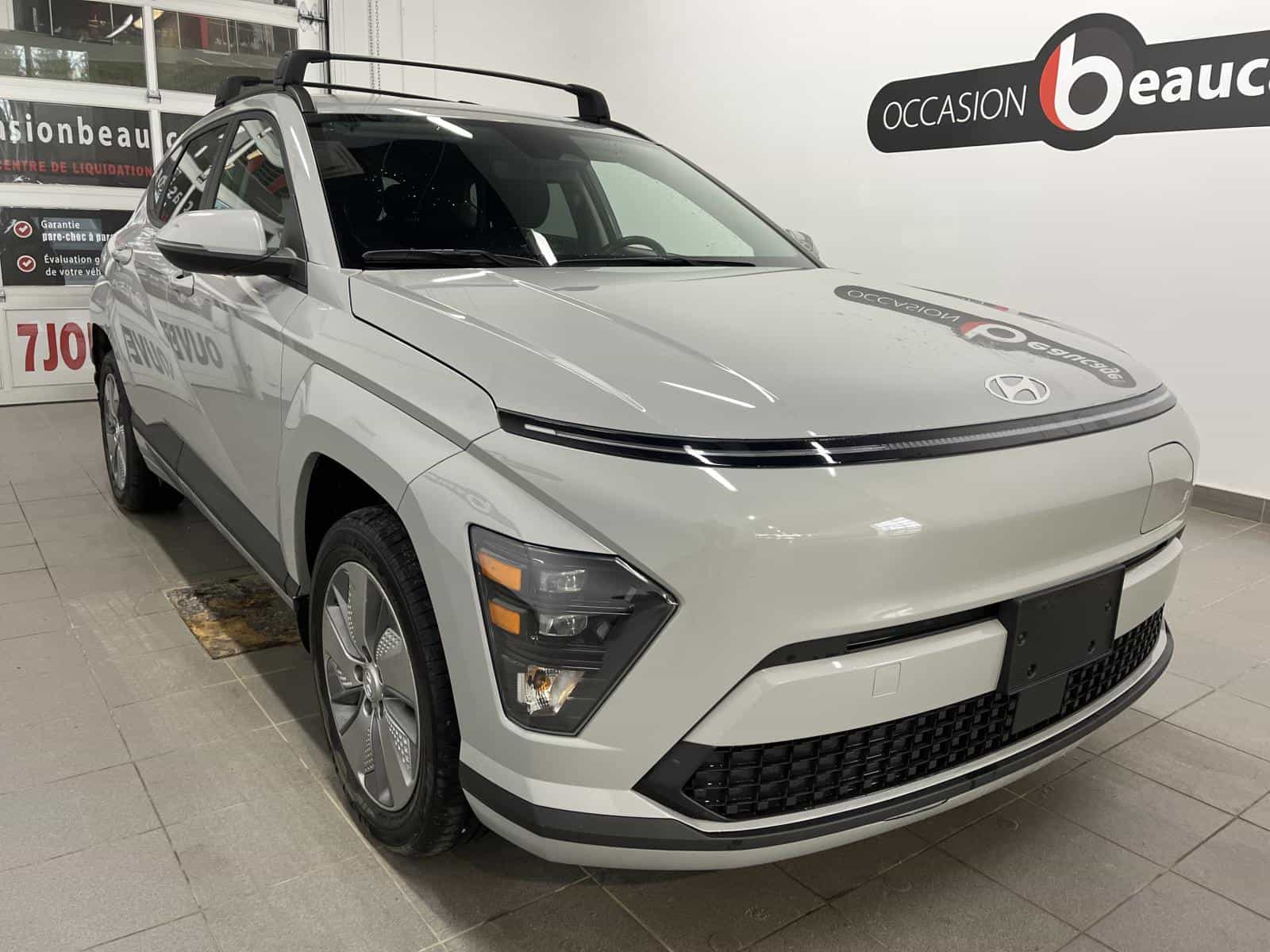 2025 Hyundai Kona EV Preferred - Image 6