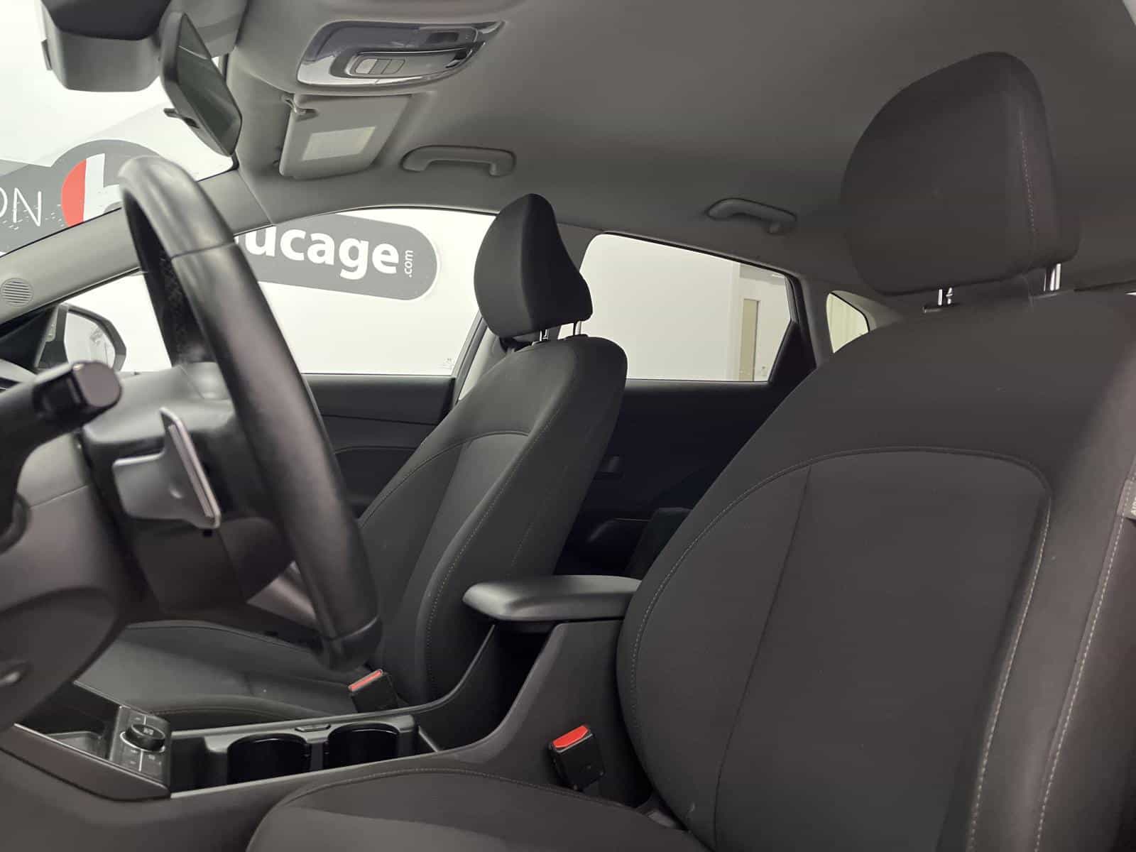 2025 Hyundai Kona EV Preferred - Image 8