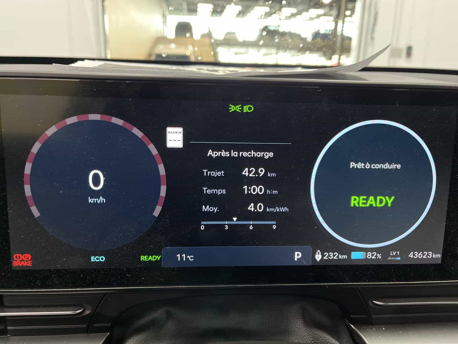 2025 Hyundai Kona EV Preferred - Image 10