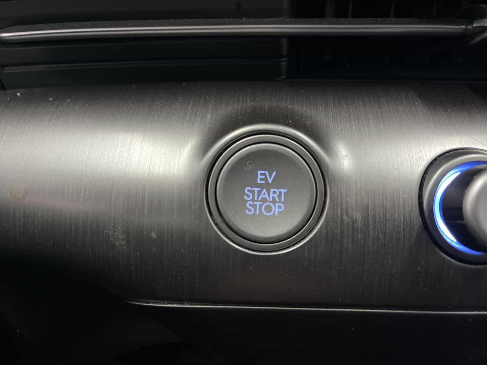 2025 Hyundai Kona EV Preferred - Image 12