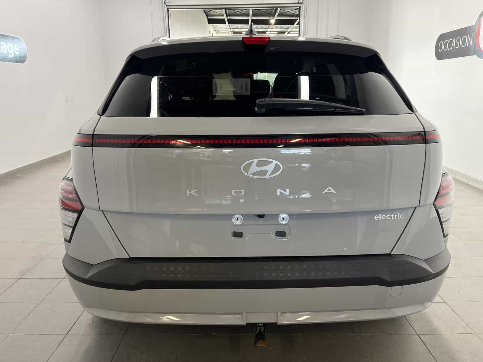 2025 Hyundai Kona EV Preferred - Image 4