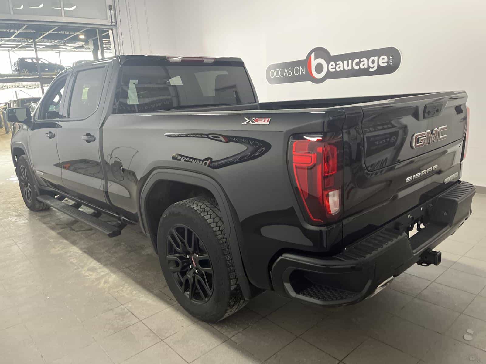 2024 GMC Sierra 1500 Elevation - Image 2