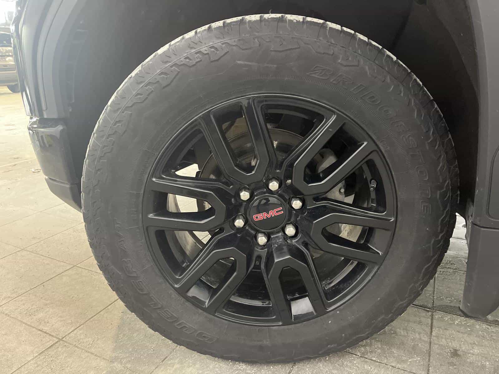 2024 GMC Sierra 1500 Elevation - Image 17