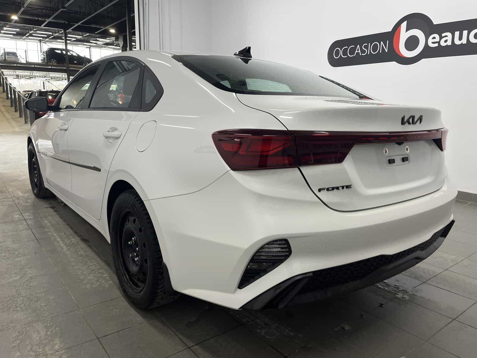 Image 3 Kia Forte LX 2023