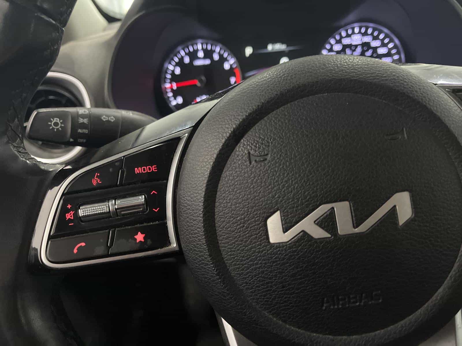 2023 Kia Forte LX - Image 13