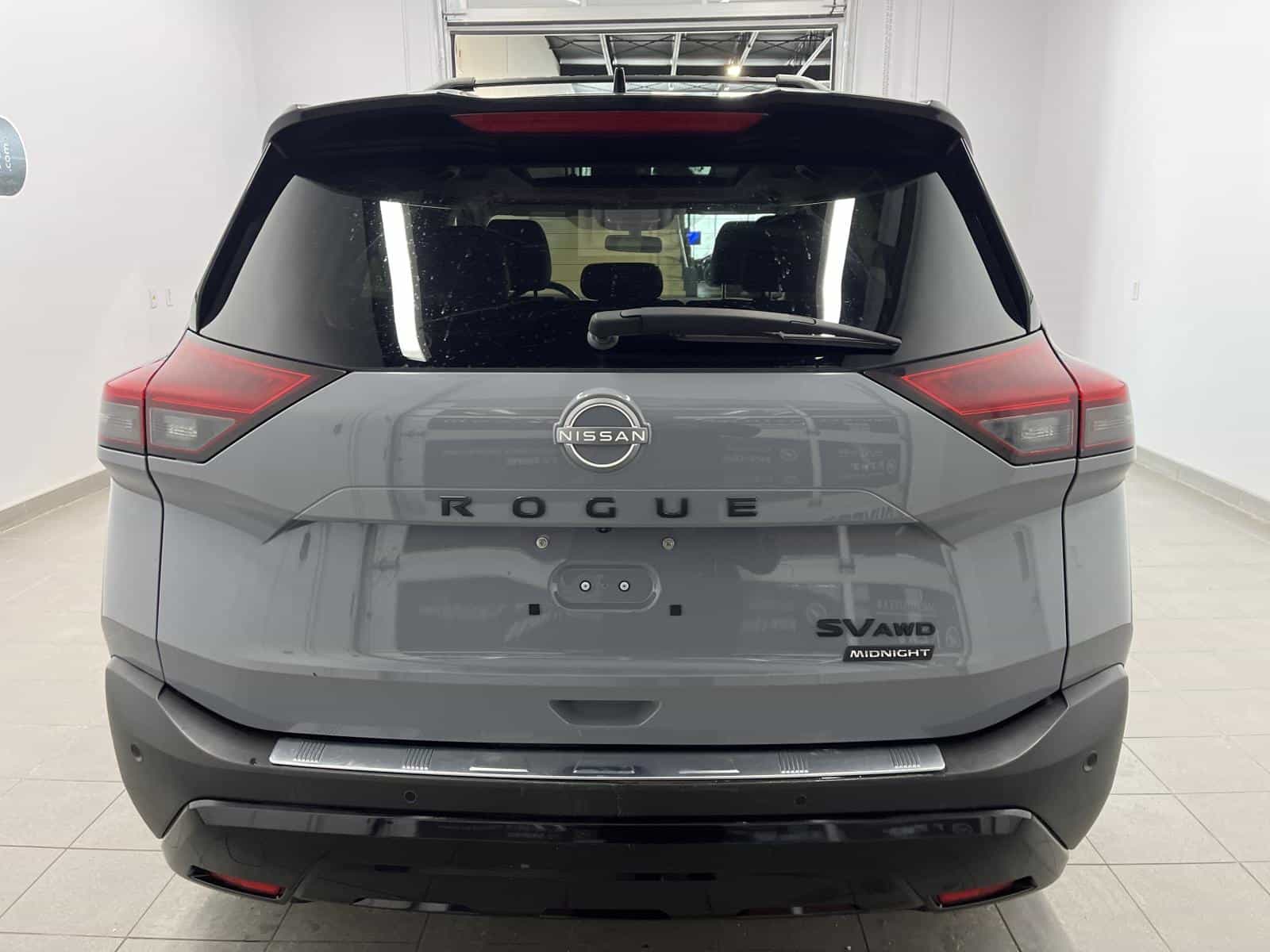 2023 Nissan Rogue SV - Image 4