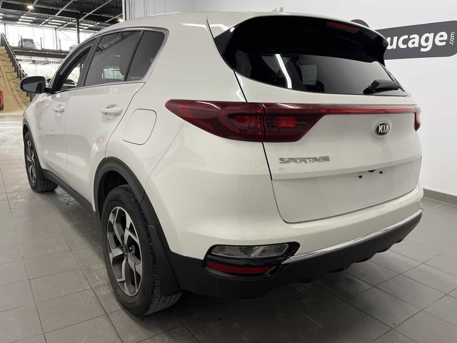 2021 Kia Sportage LX - Image 3