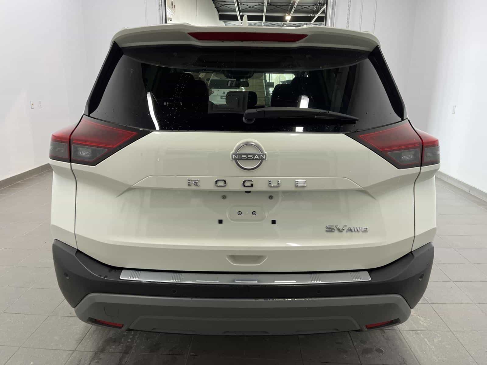 Image 4 Nissan Rogue SV Moonroof 2023