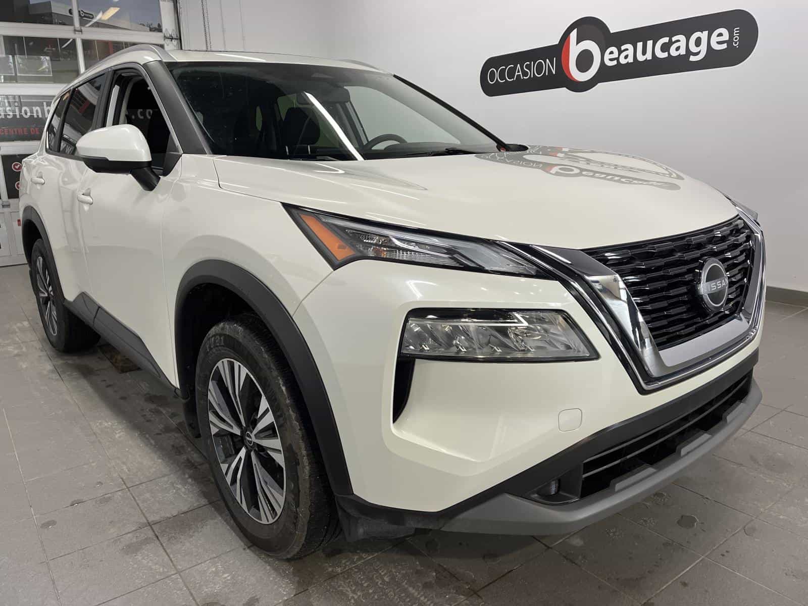 Image 6 Nissan Rogue SV Moonroof 2023