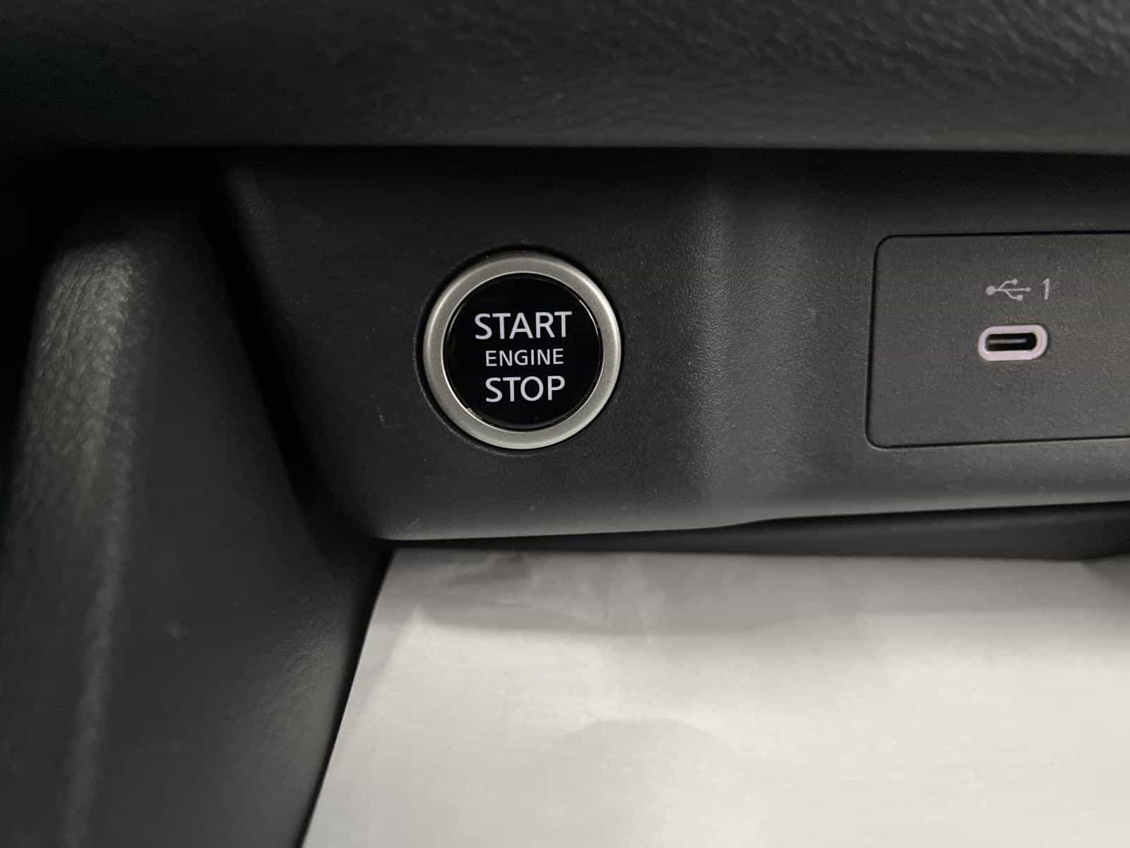 Image 13 Nissan Rogue SV Moonroof 2023