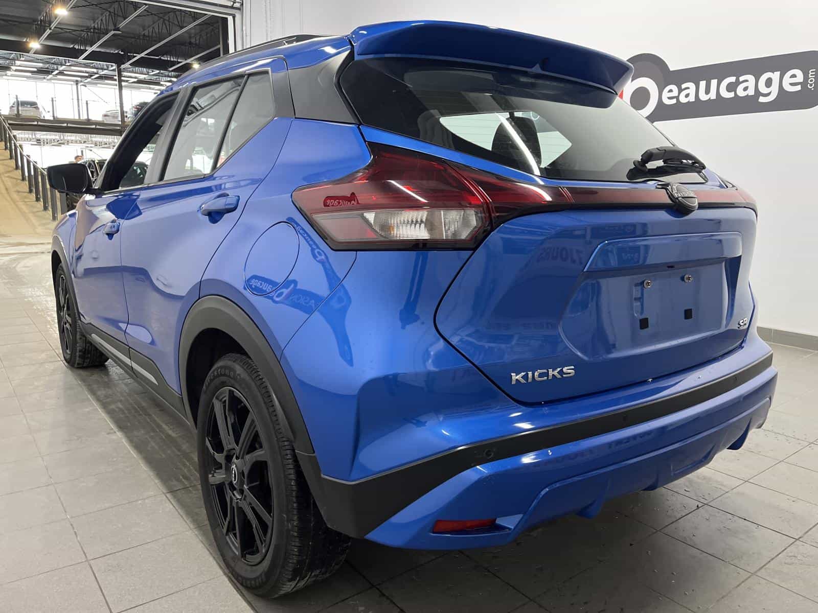 2024 Nissan Kicks SR - Image 3