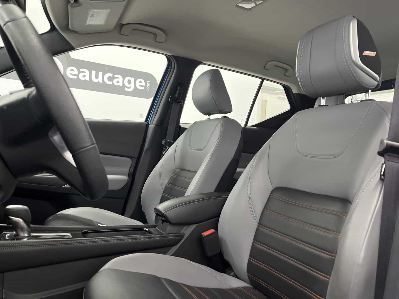 2024 Nissan Kicks SR - Image 8