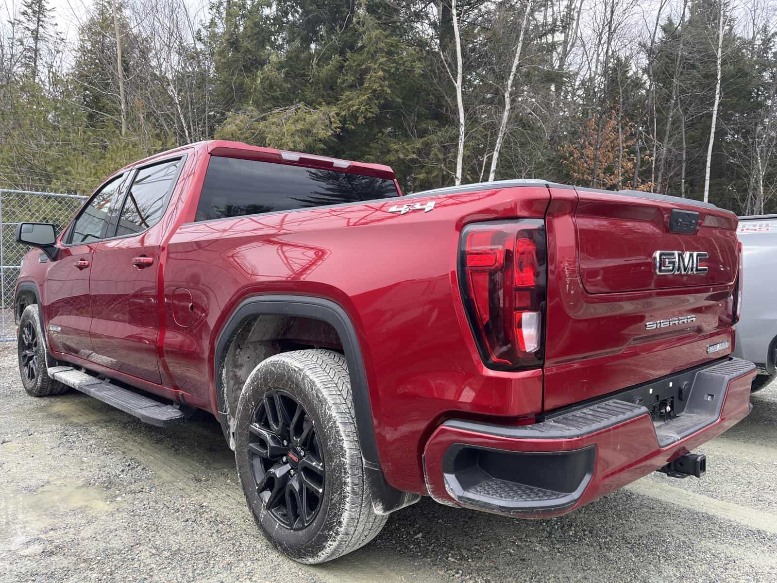 Image 3 GMC Sierra 1500 Elevation 2024