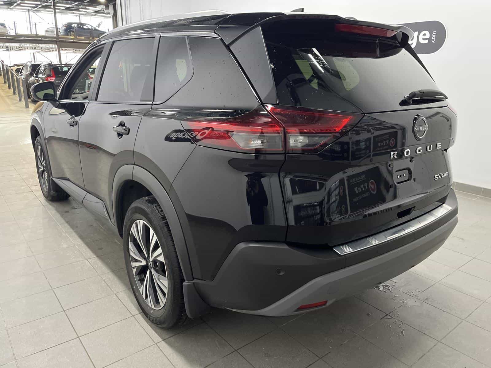 Image 3 Nissan Rogue SV Moonroof 2023