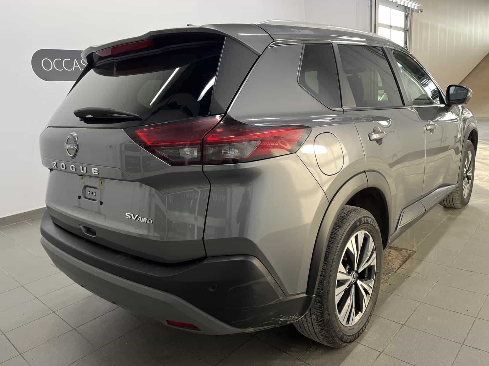 Image 5 Nissan Rogue SV Moonroof 2023