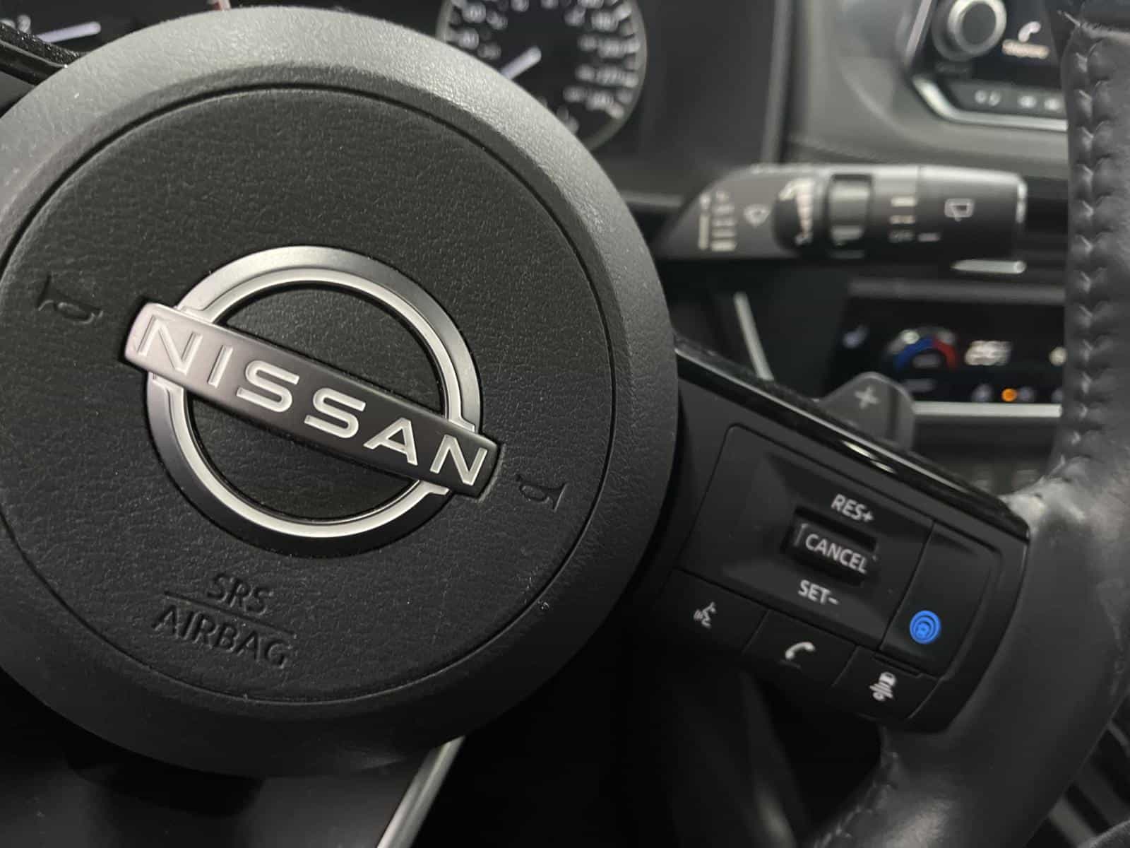 2023 Nissan Rogue SV Moonroof - Image 17