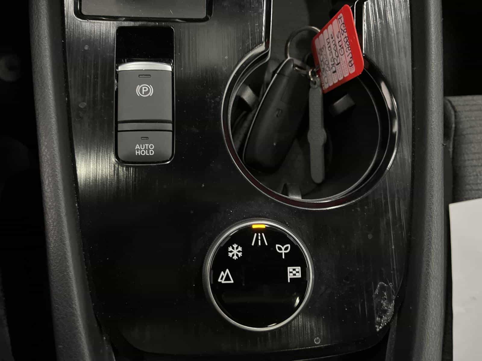 2023 Nissan Rogue SV Moonroof - Image 18