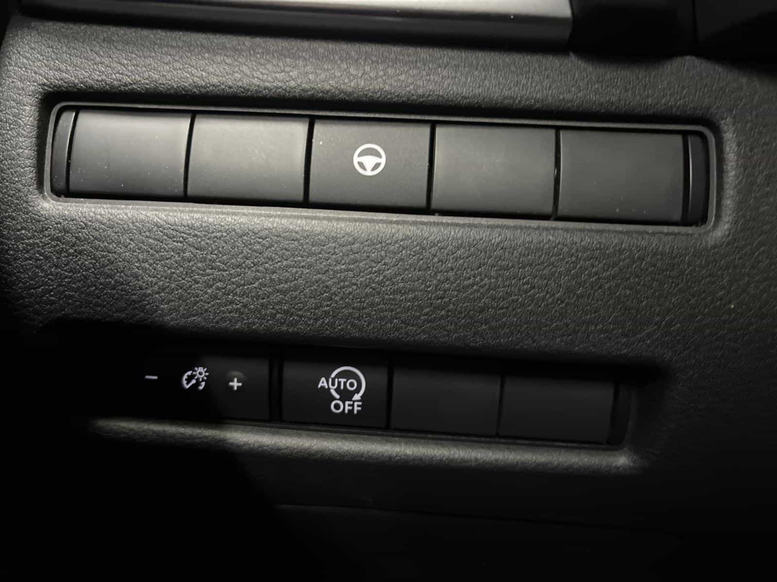 Image 14 Nissan Rogue SV Moonroof 2023