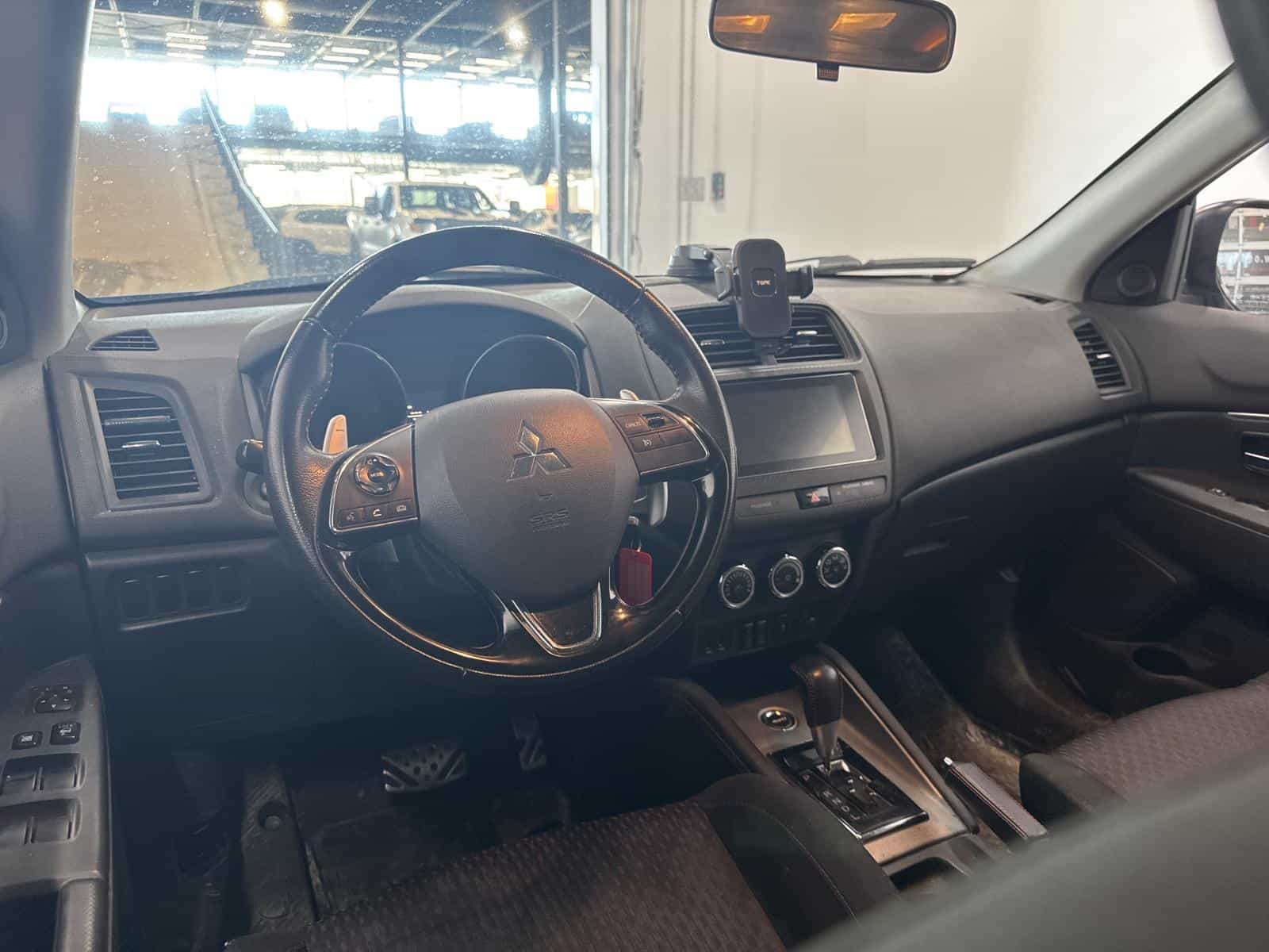 Image 9 Mitsubishi RVR ES 2018