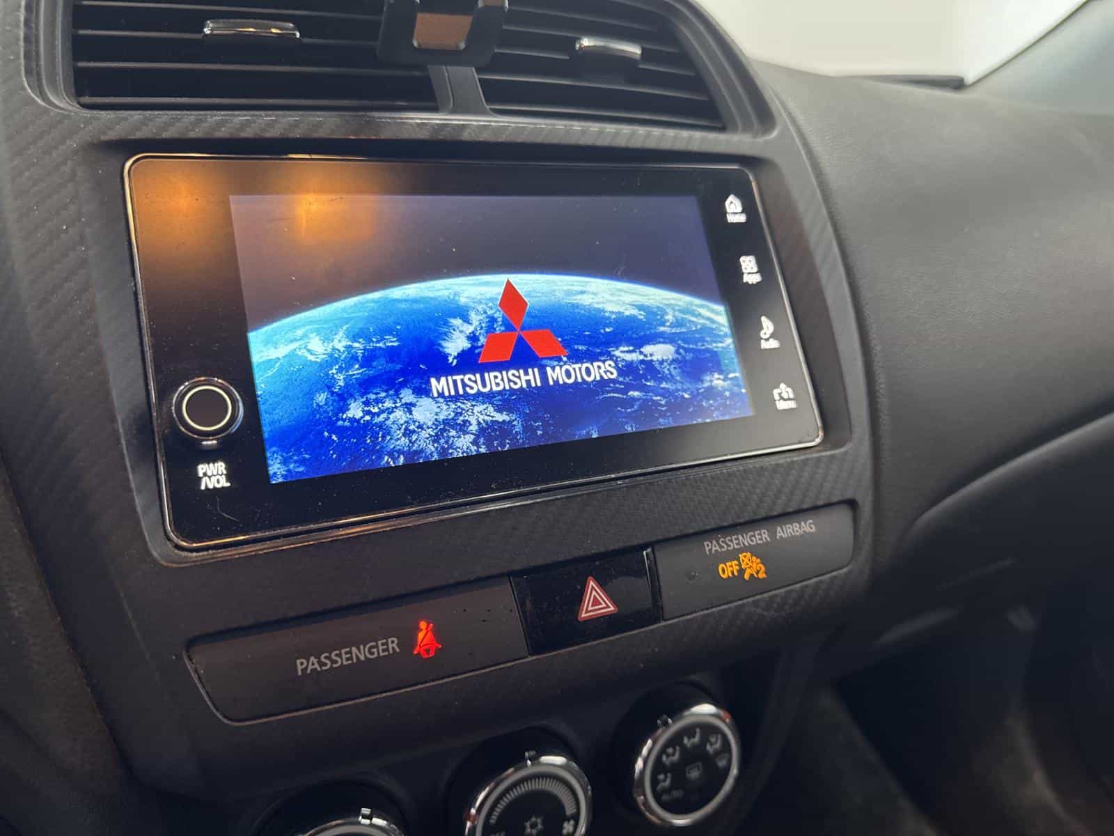 Image 16 Mitsubishi RVR ES 2018