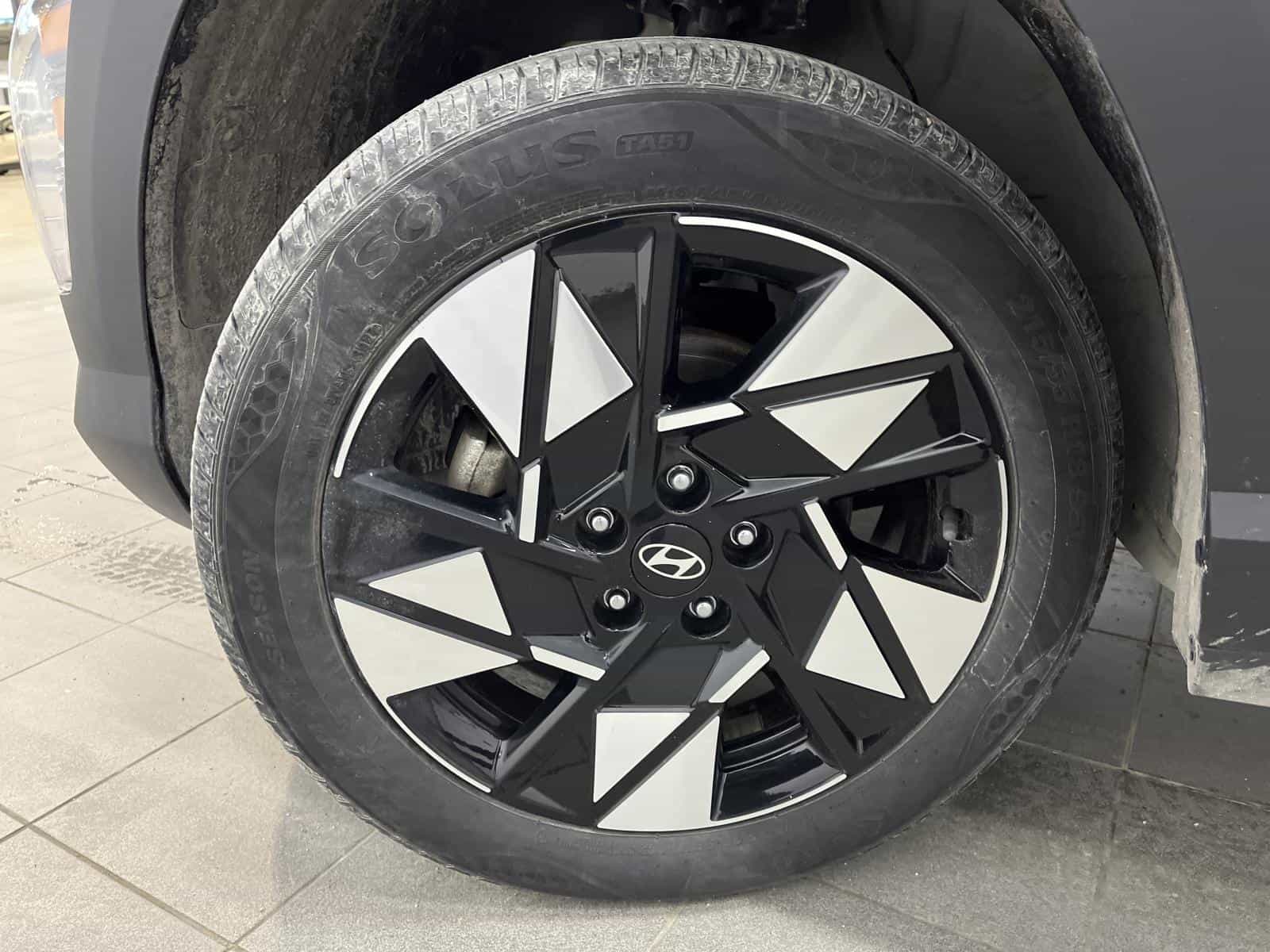 2024 Hyundai Kona Preferred - Image 21