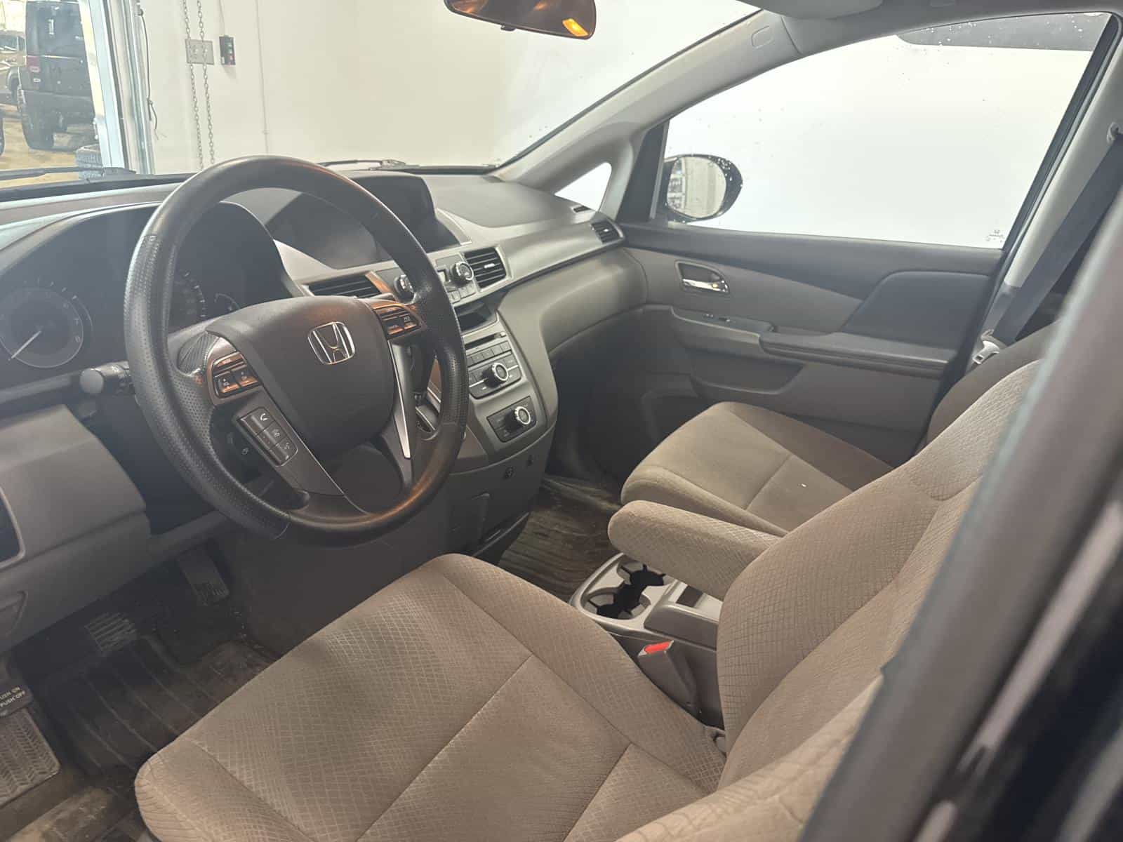 Image 7 Honda Odyssey SE 2015