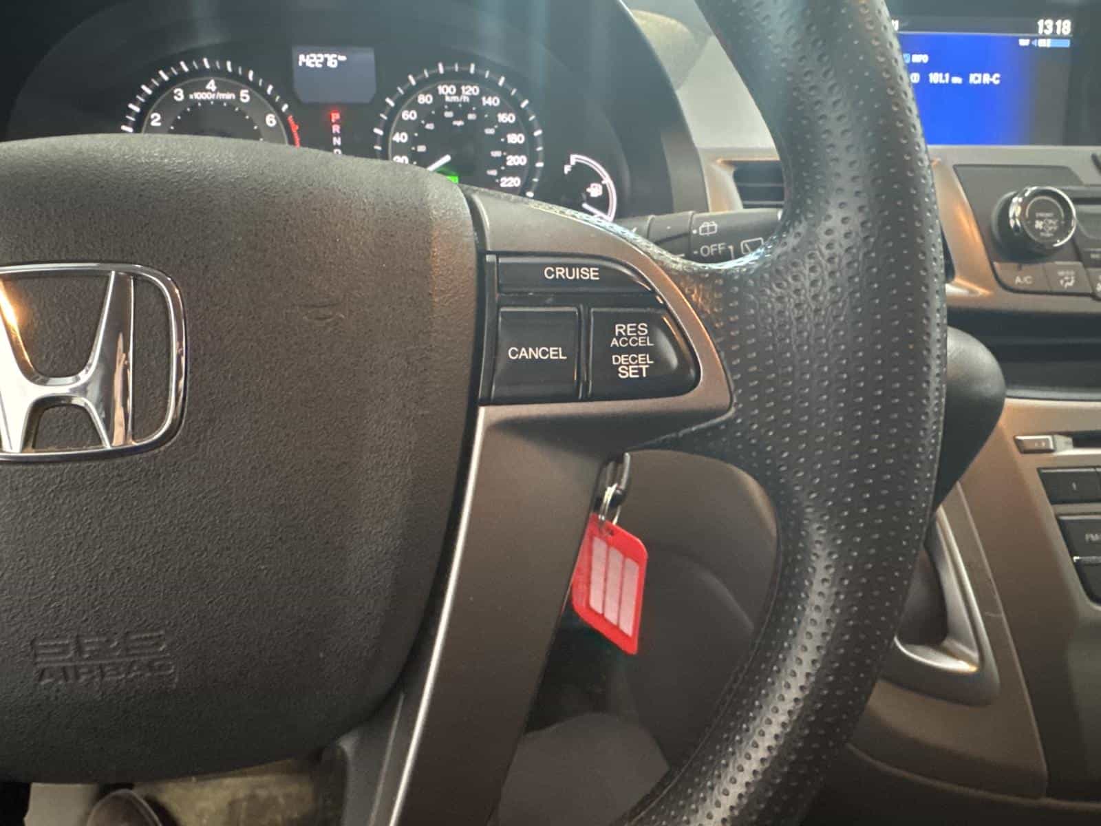 2015 Honda Odyssey SE - Image 10