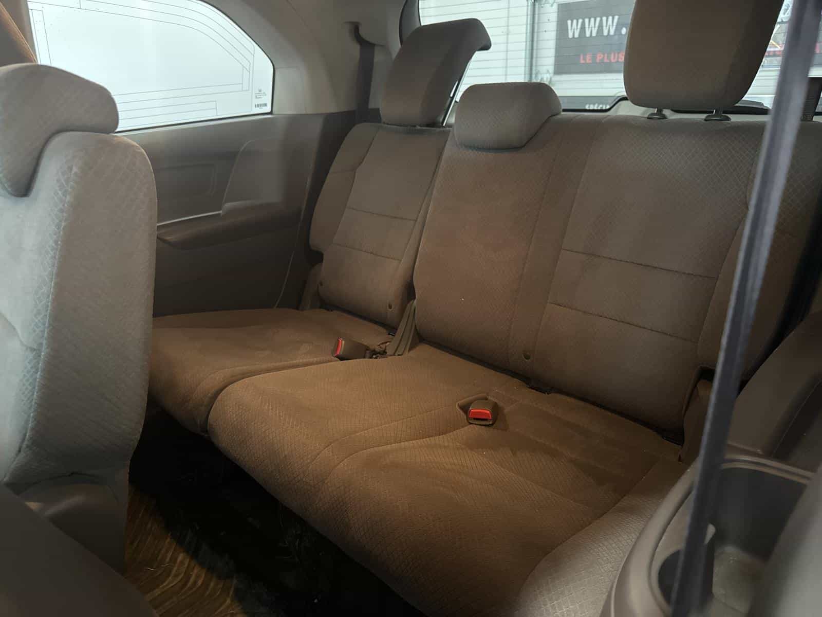 Image 16 Honda Odyssey SE 2015