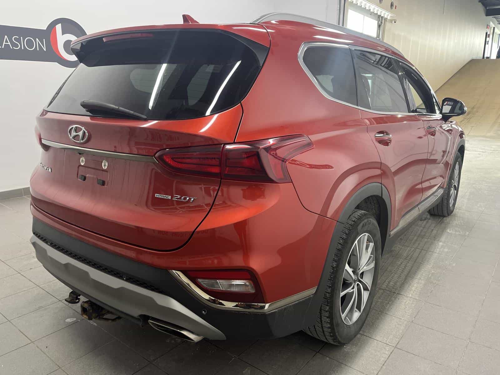 2019 Hyundai Santa Fe - Image 5
