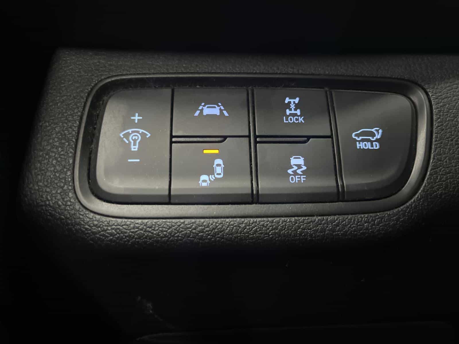 2019 Hyundai Santa Fe - Image 13