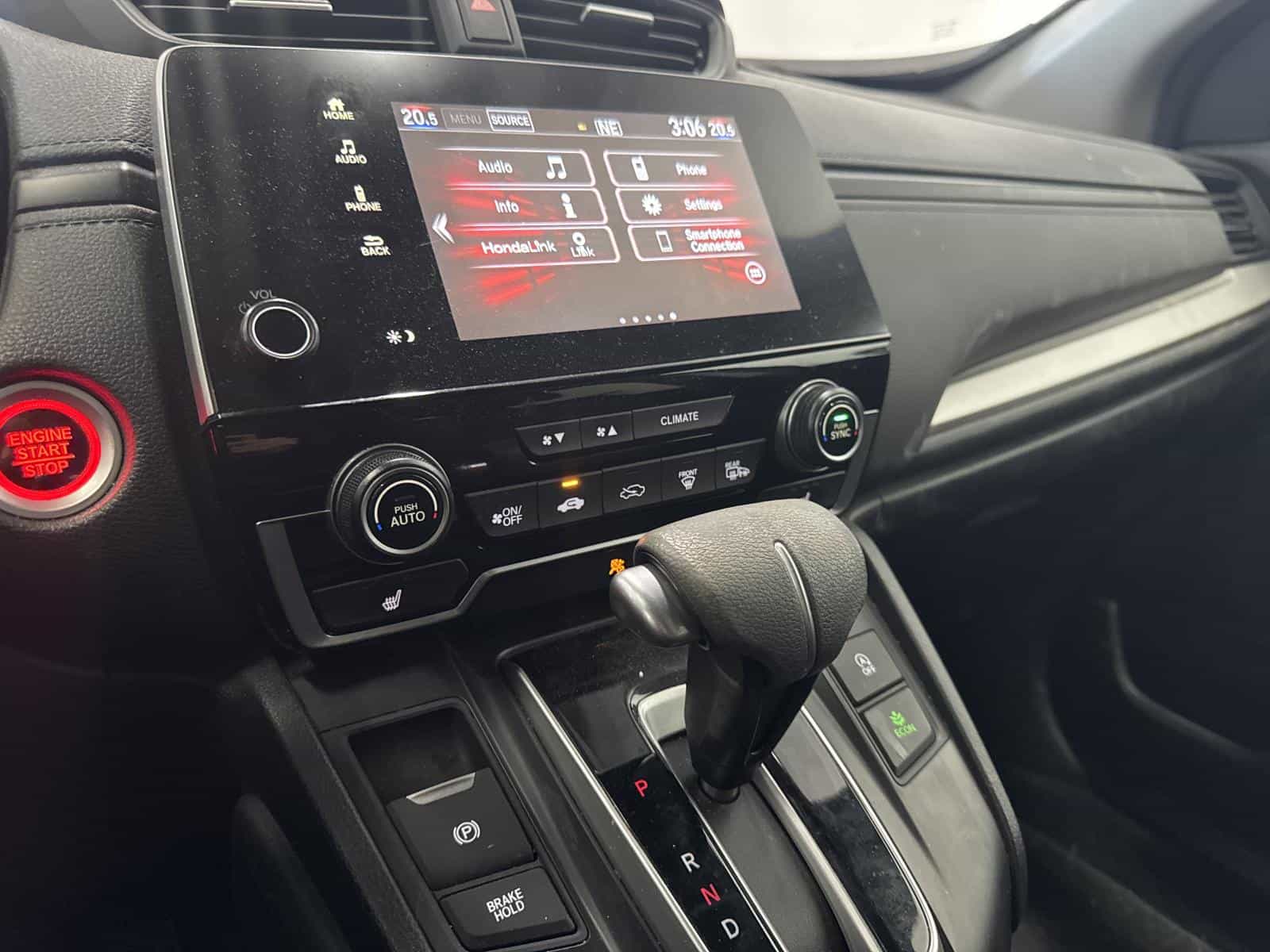 2022 Honda CR-V LX - Image 11