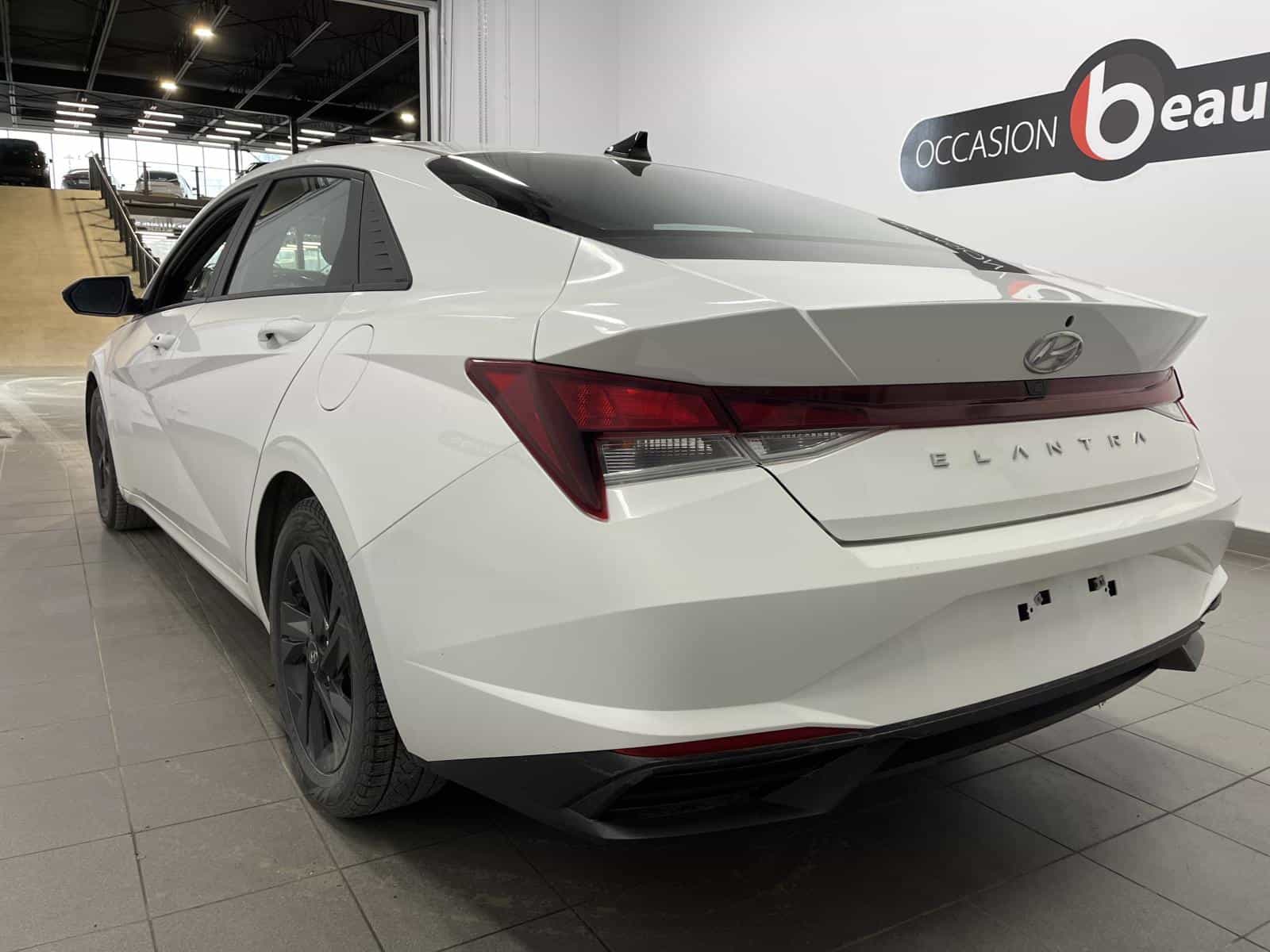 Image 3 Hyundai Elantra Preferred 2021