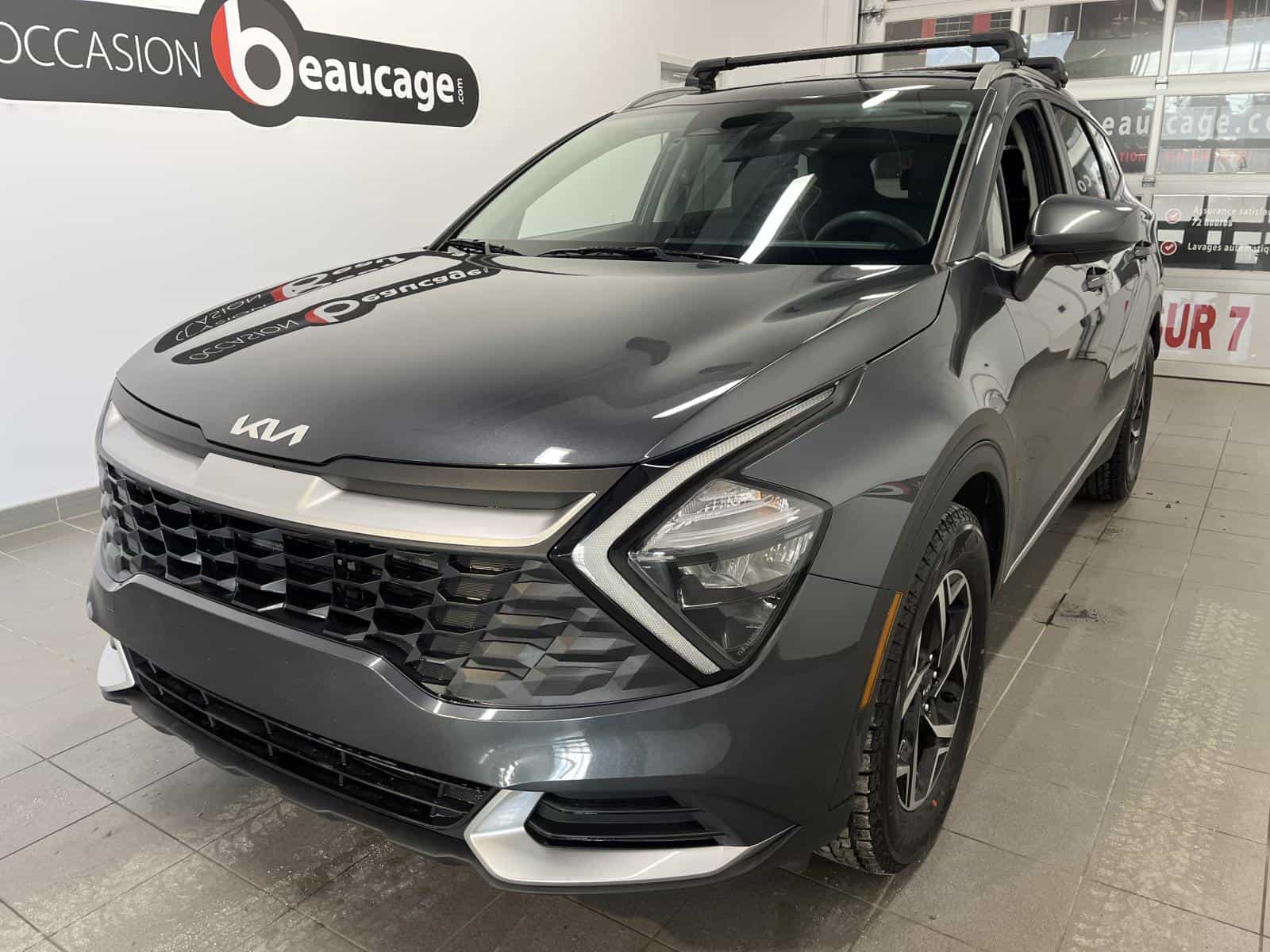 2024 Kia Sportage LX - Image 1