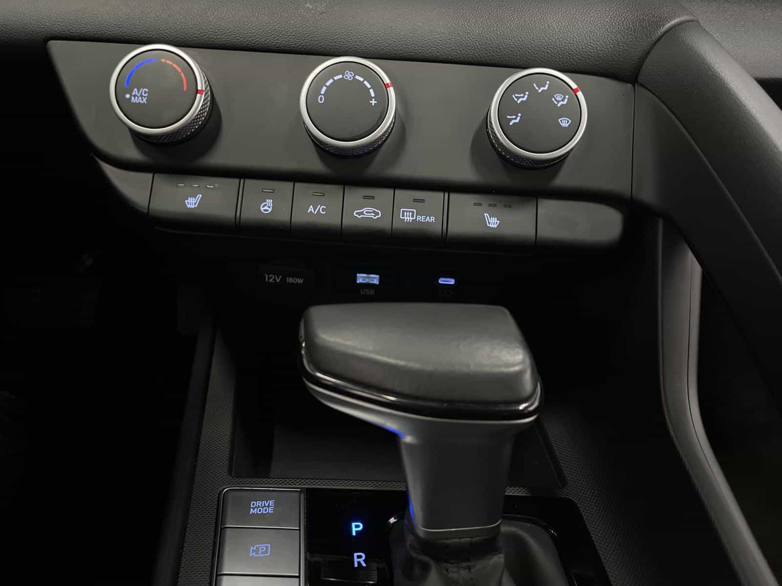 2024 Hyundai Elantra Preferred - Image 17