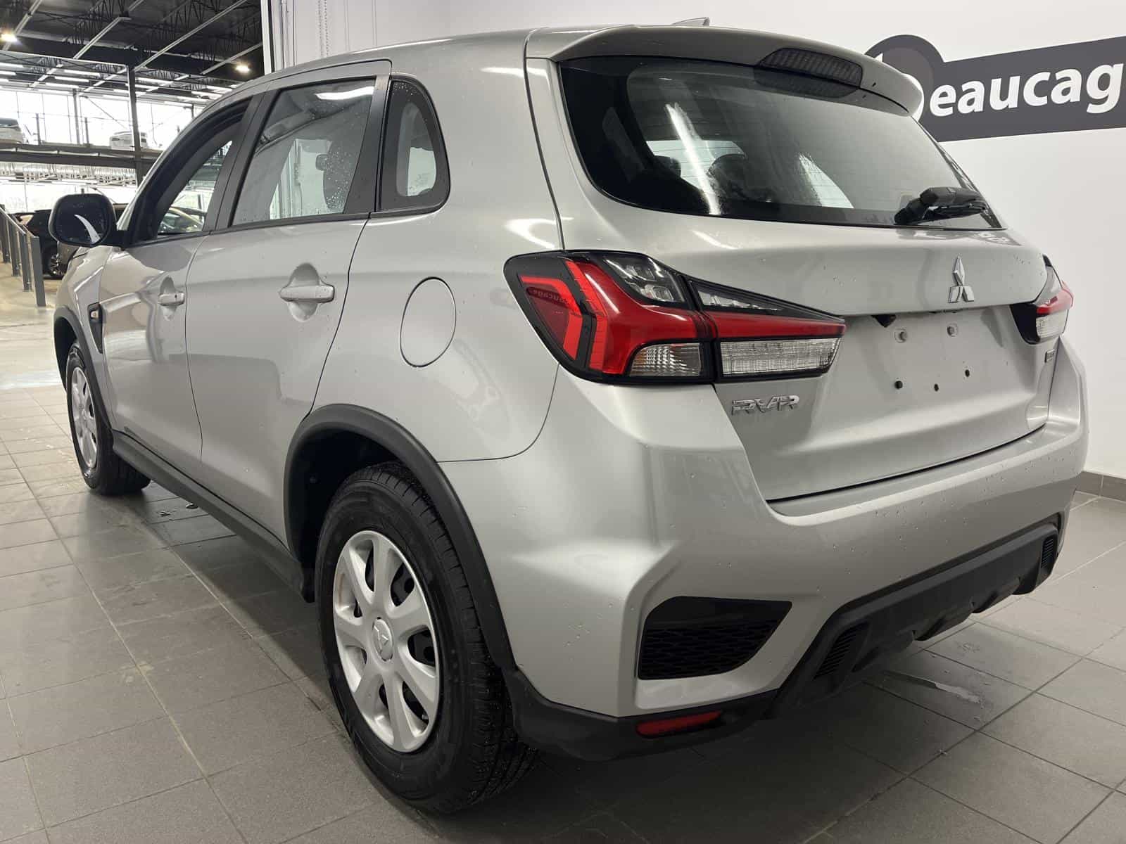 Image 3 Mitsubishi RVR ES 2024