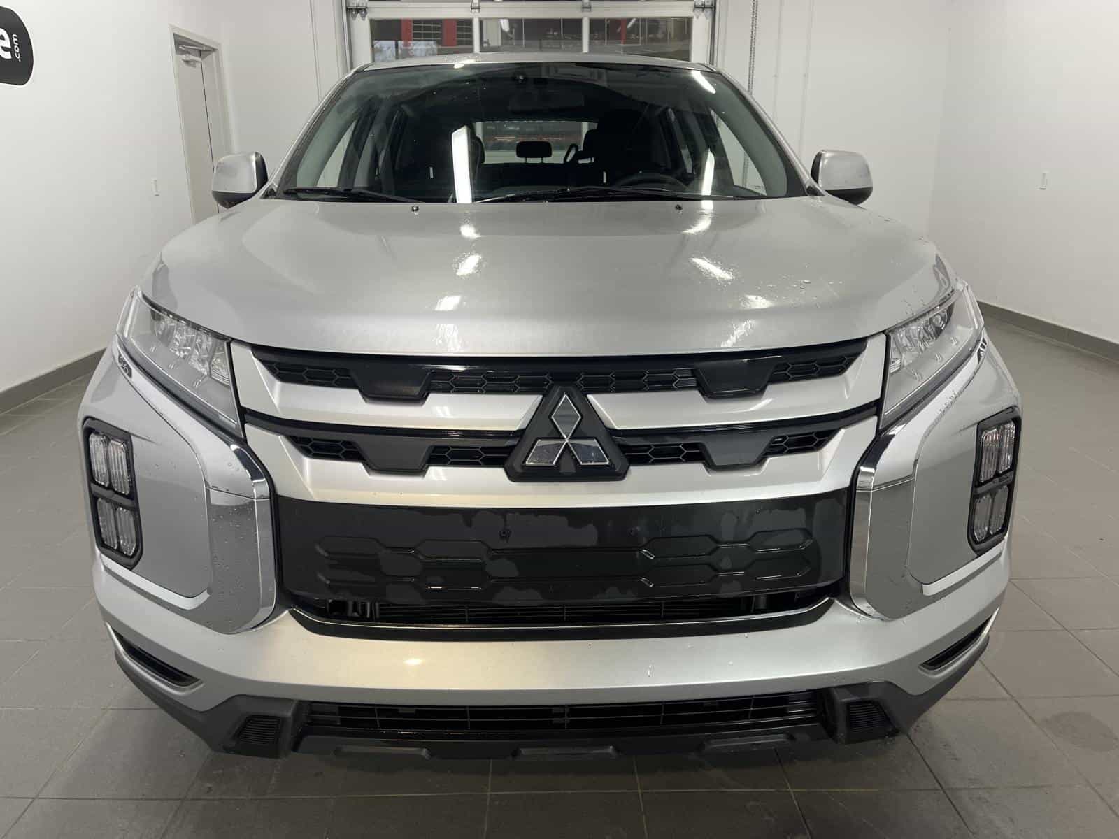 Image 7 Mitsubishi RVR ES 2024