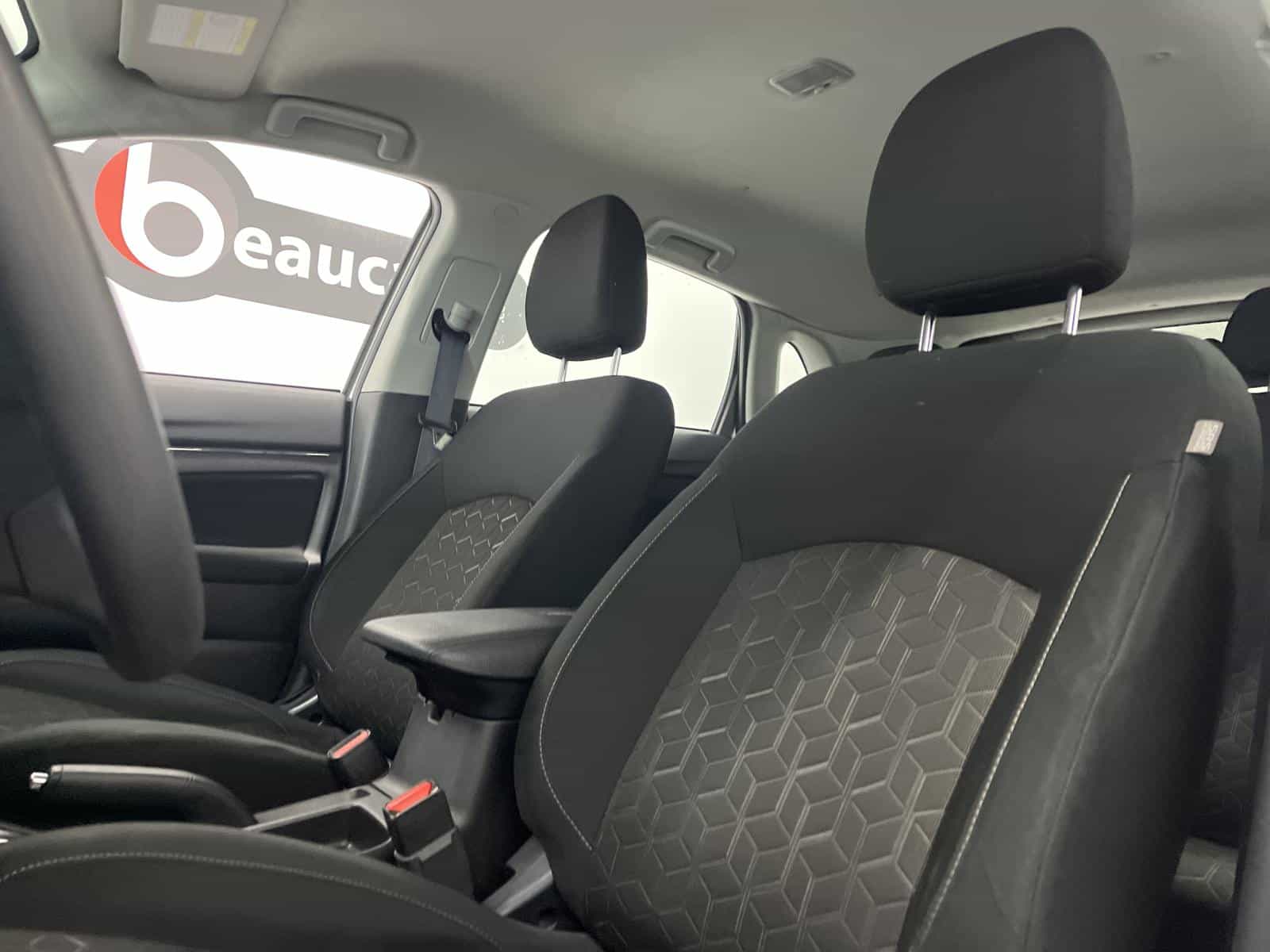 Image 8 Mitsubishi RVR ES 2024