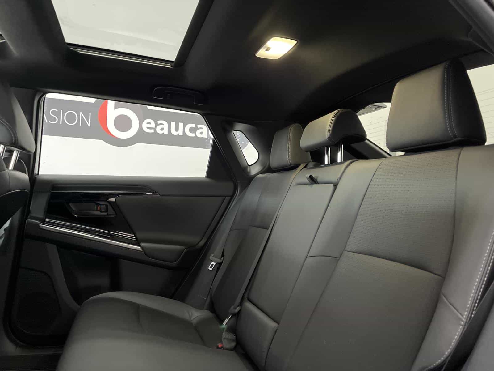 Image 9 Subaru Solterra Base 2023