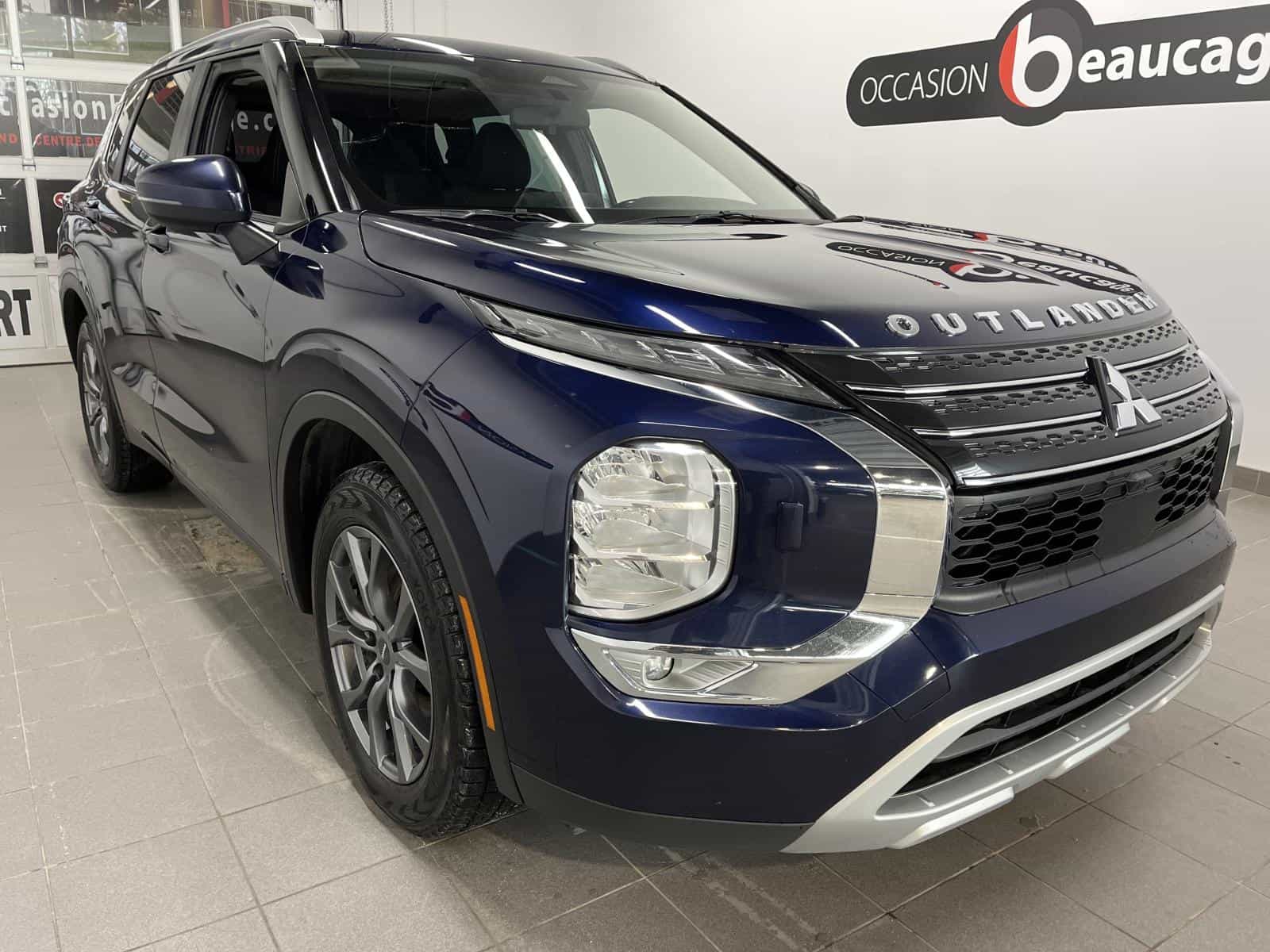 Image 5 Mitsubishi Outlander SE 2023