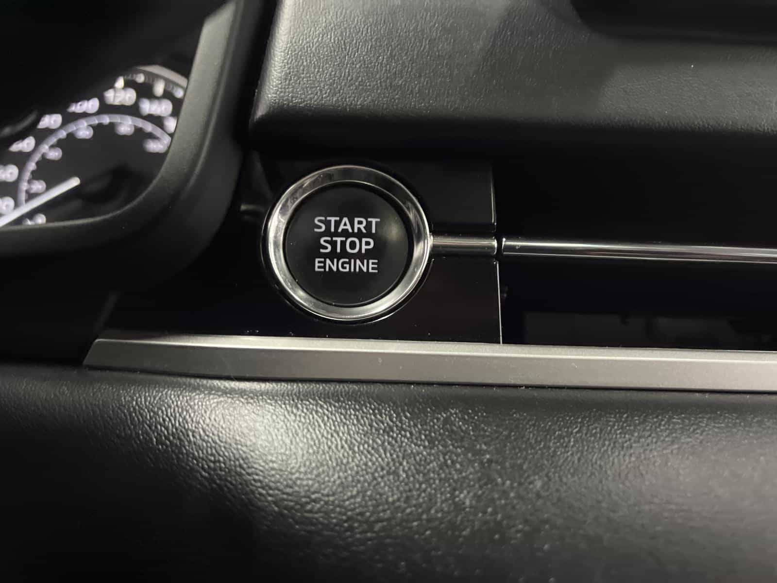 Image 11 Mitsubishi Outlander SE 2023