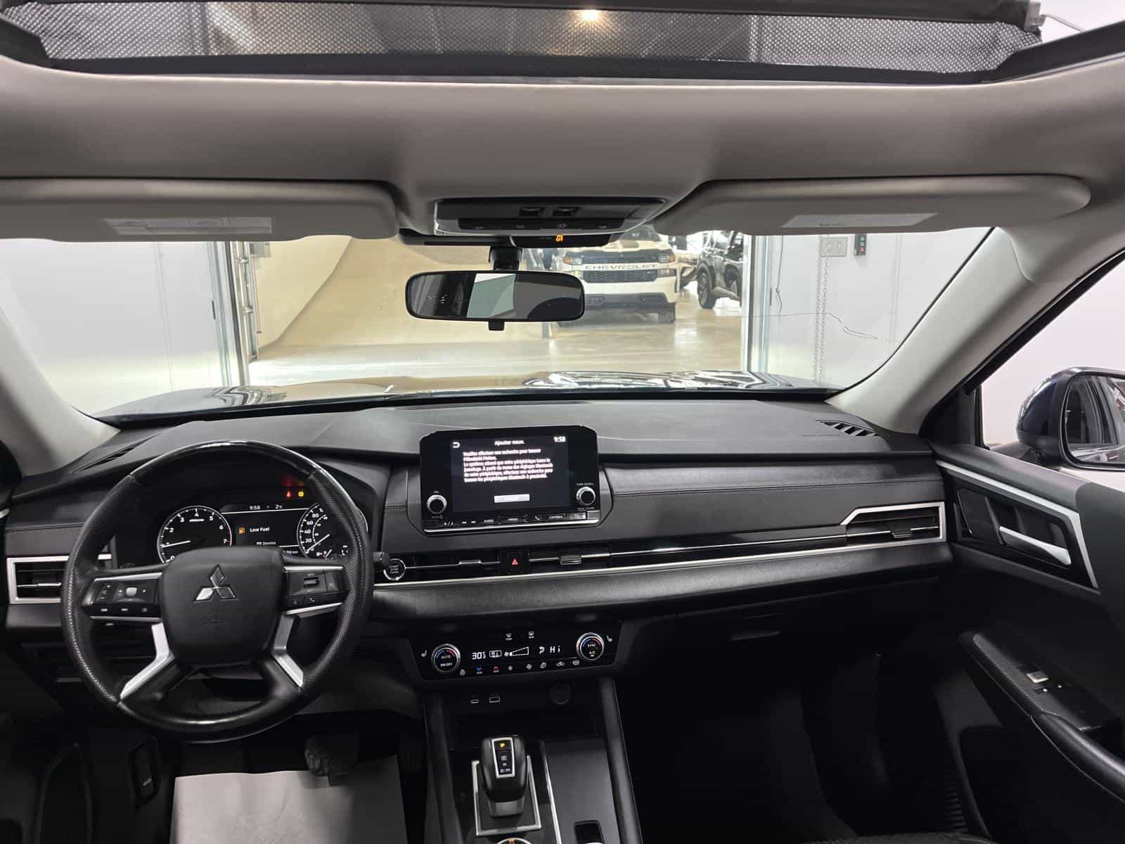 Image 18 Mitsubishi Outlander SE 2023