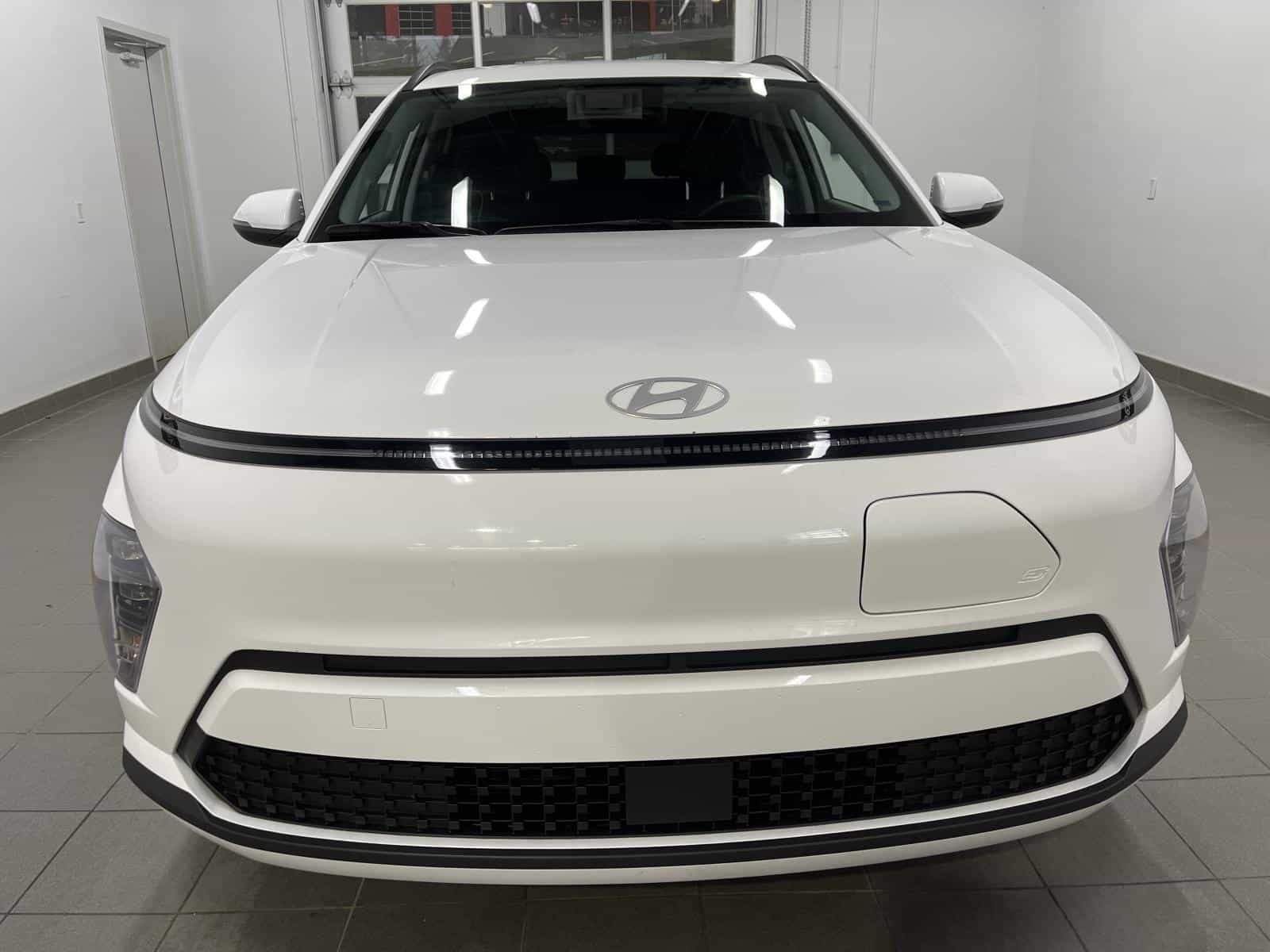 2025 Hyundai Kona EV Preferred - Image 7