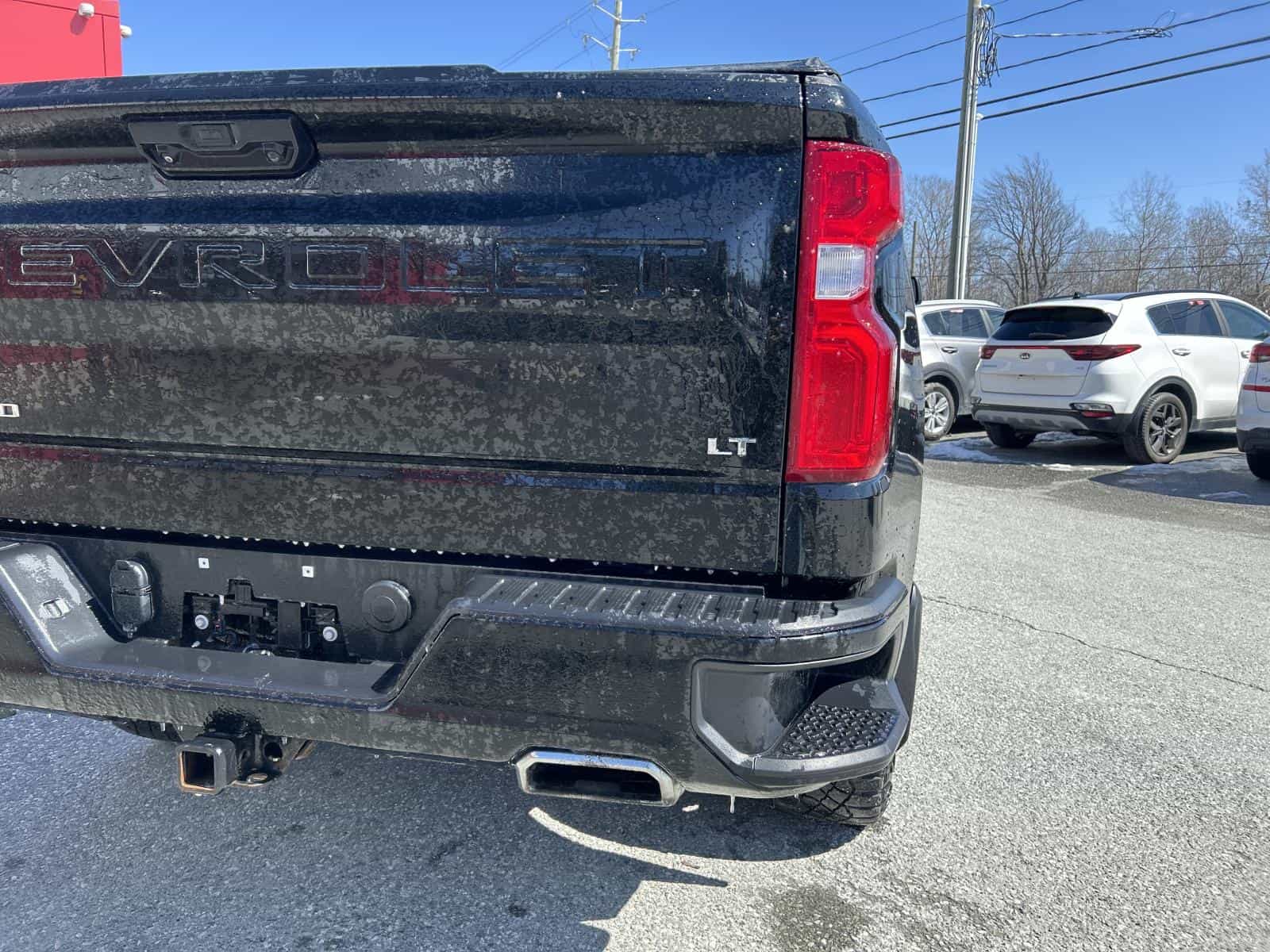 2022 Chevrolet Silverado 1500 LT Trail Boss - Image 3