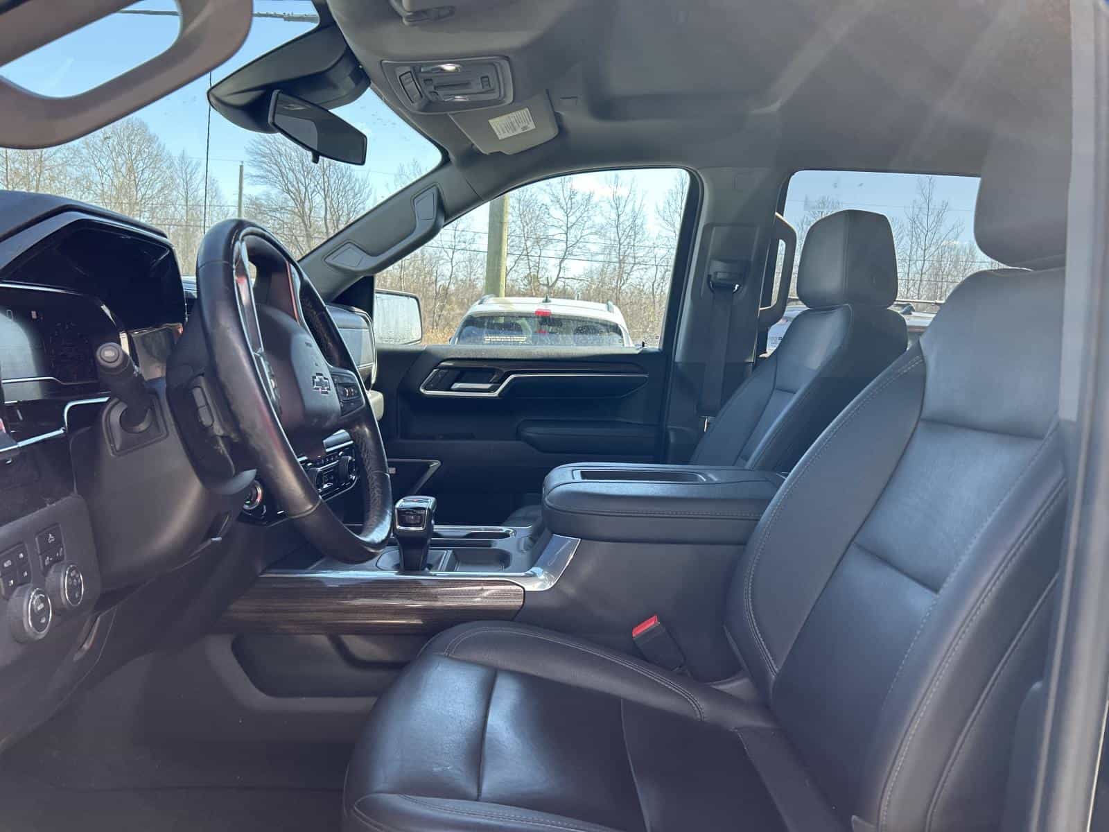 2022 Chevrolet Silverado 1500 LT Trail Boss - Image 15