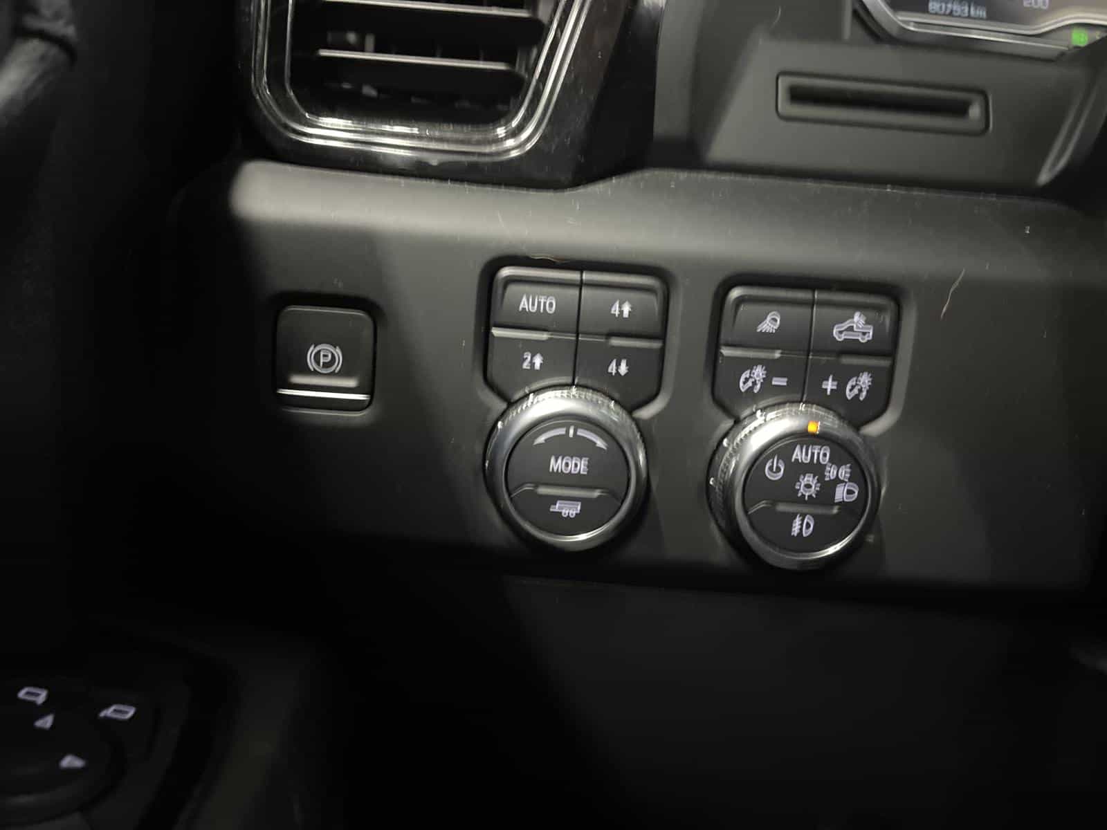 Image 11 GMC Sierra 1500 AT4 2024