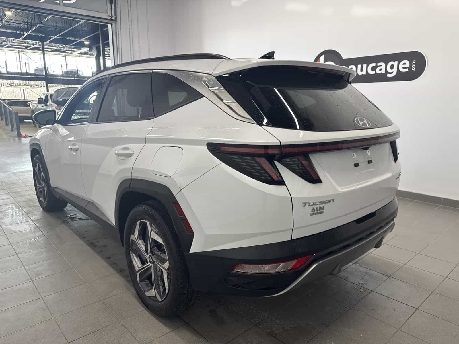 2022 Hyundai Tucson Luxury Hybrid - Image 6