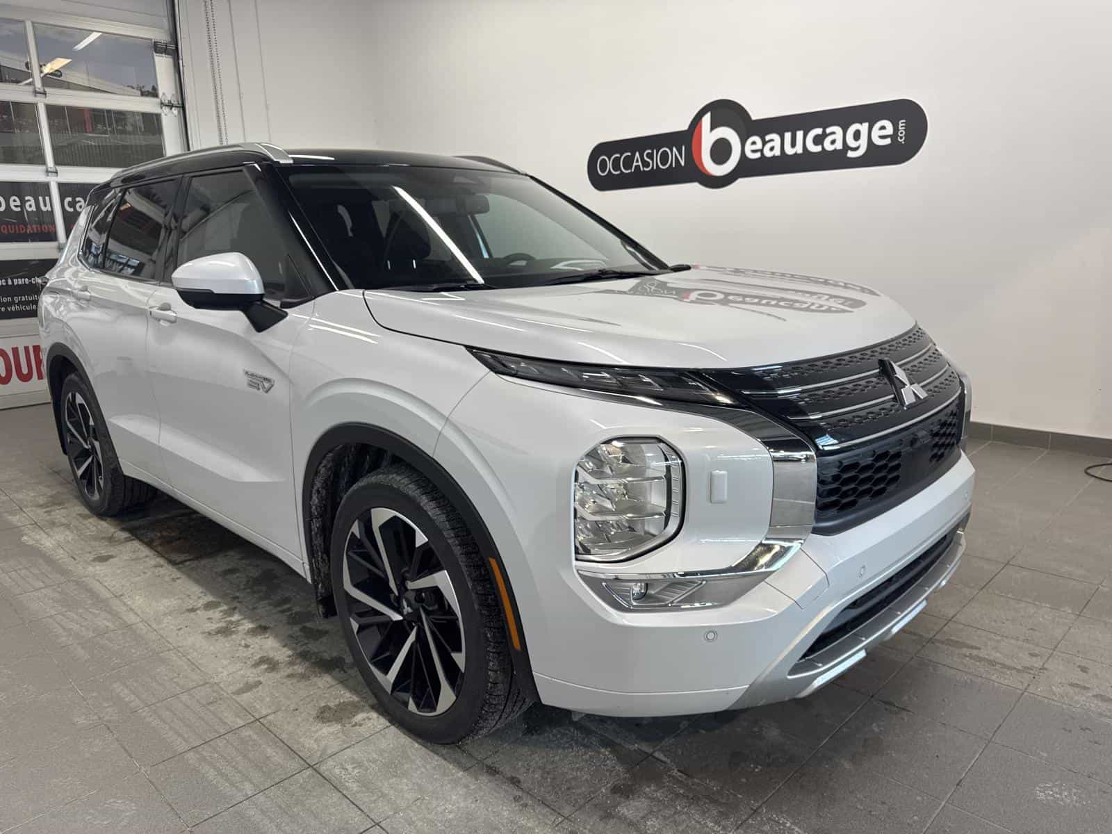 Image 3 Mitsubishi Outlander GT 2023