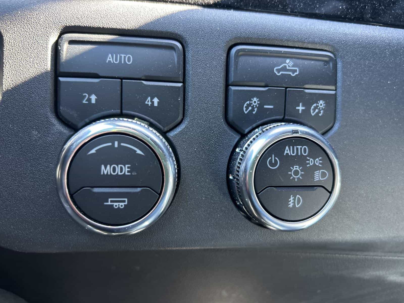 Image 10 GMC Sierra 1500 Elevation 2024